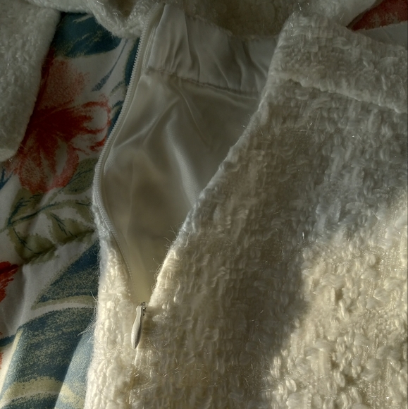 GORGEOUS WHITE SUIT S - Picture 4 of 6